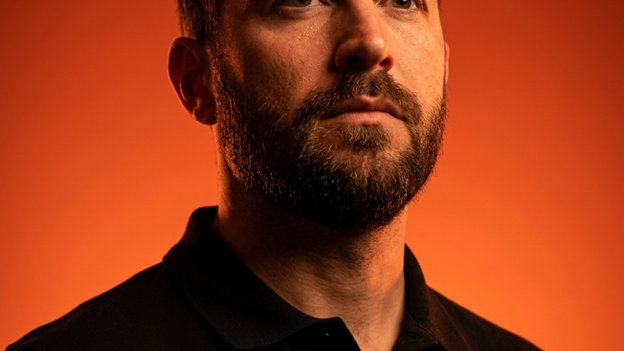 Cinematic Studio Portrait: Low-Angle Dramatic Lighting