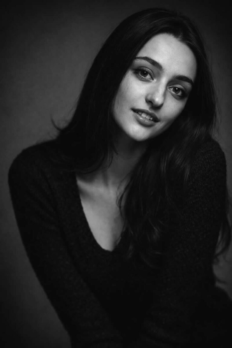 Monochrome Confidence