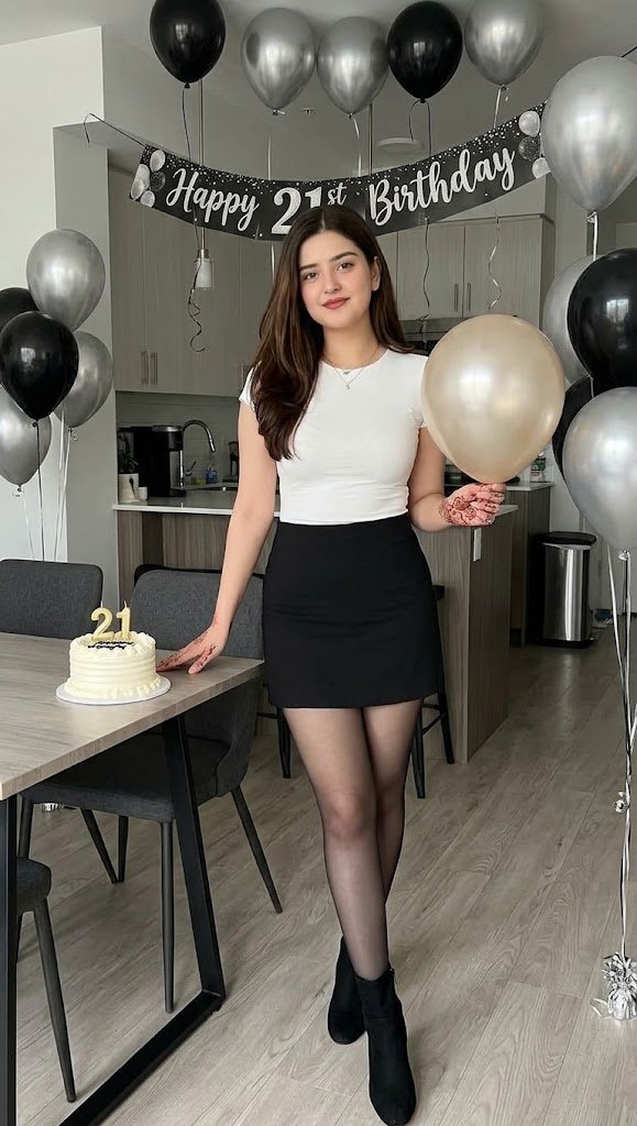 Chic 21st Birthday Apartment Photoshoot